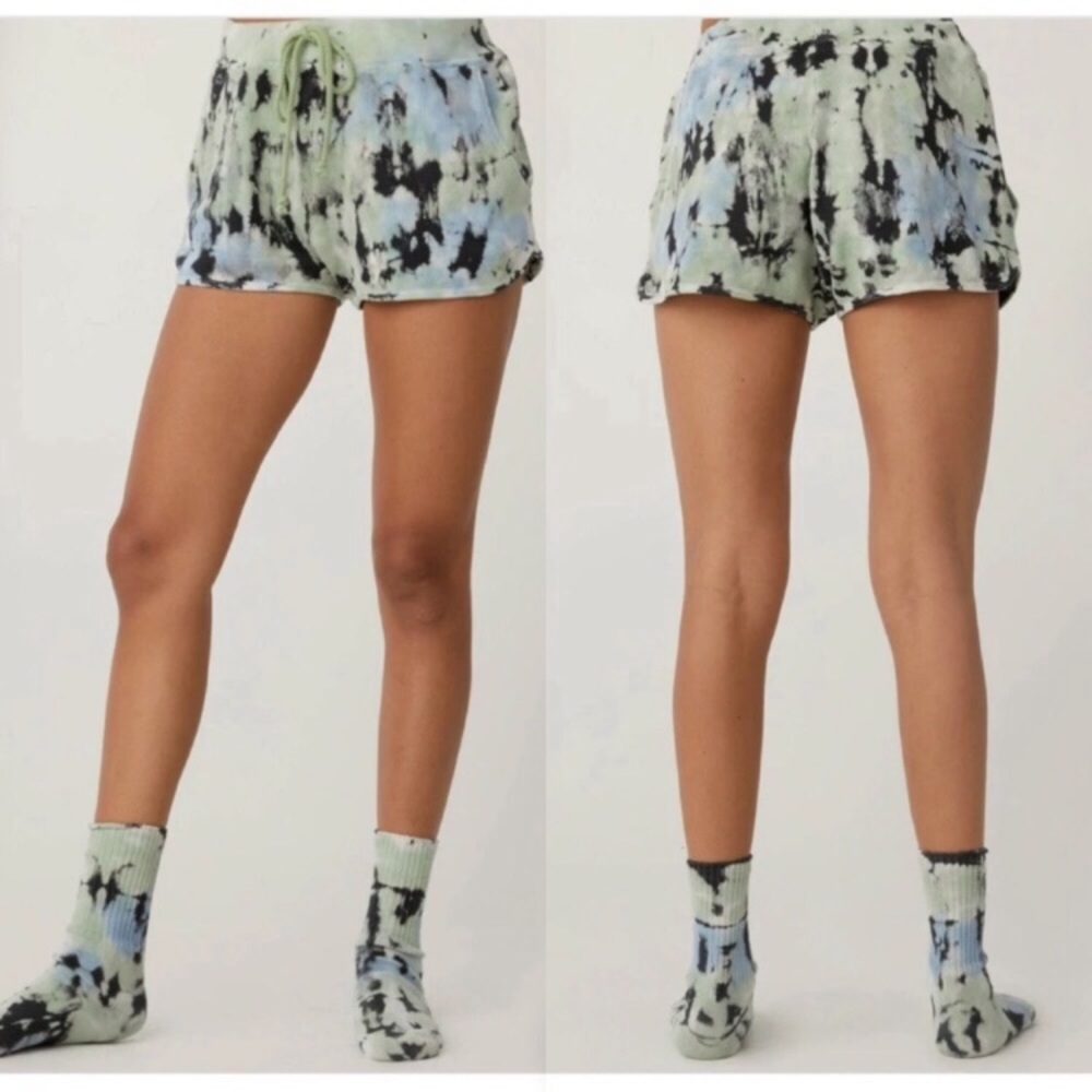 Daydreamer Tie Dye Thermal Drawstring Lounge Shorts in Green Wash - Picture 2 of 7
